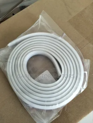 Mitsubishi Pajero Fender Seal Rubber