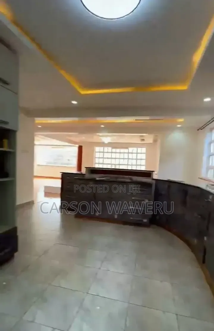 5bdrm Maisonette in Junction/Benedicta for sale