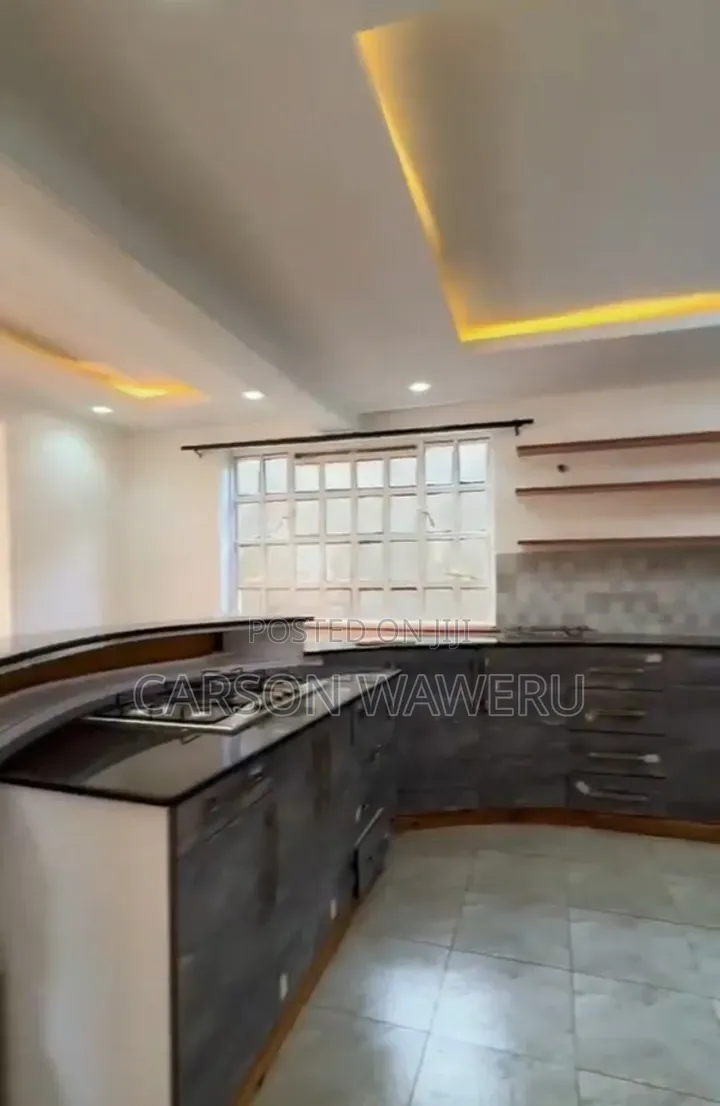 5bdrm Maisonette in Junction/Benedicta for sale