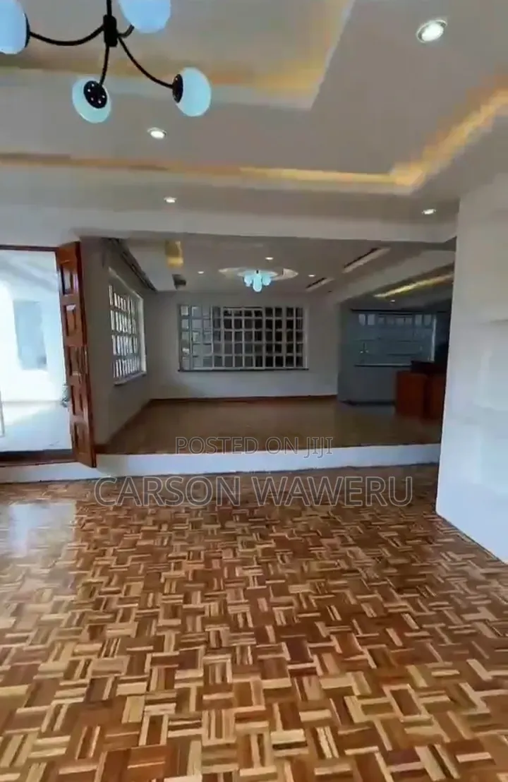 5bdrm Maisonette in Junction/Benedicta for sale