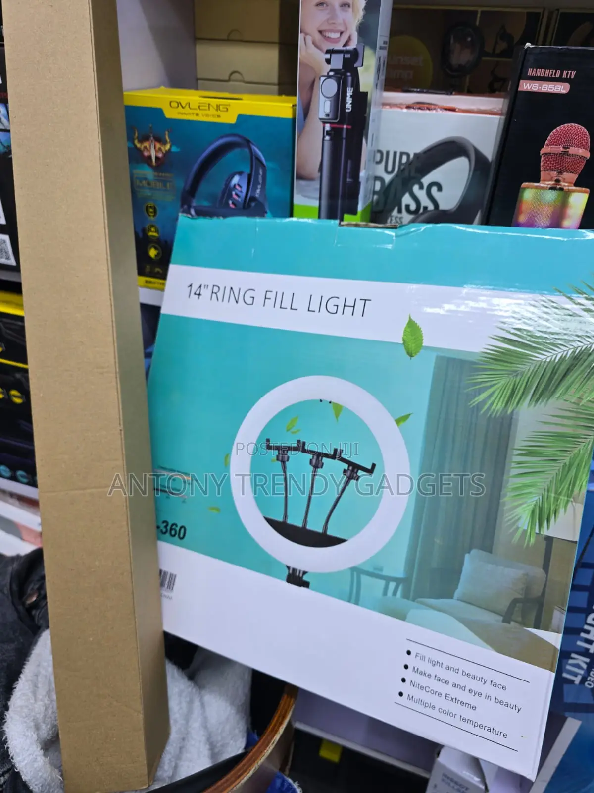 Qx360 Dimmable Ring Light for Makeup and Photography