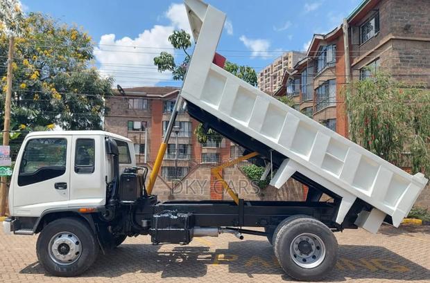 Isuzu FSR Tipper - thumbnail 5