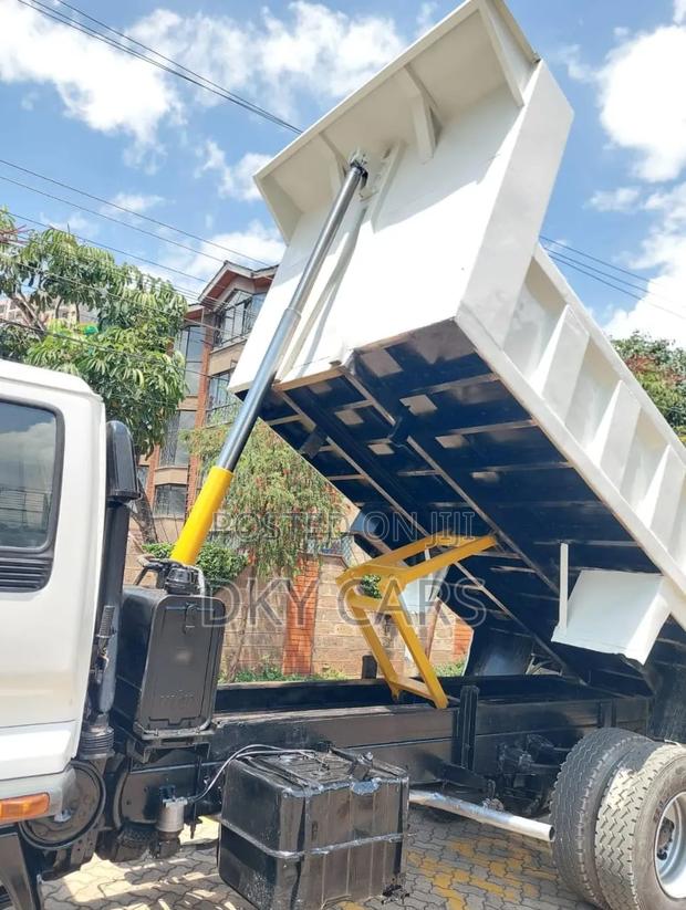 Isuzu FSR Tipper - thumbnail 8