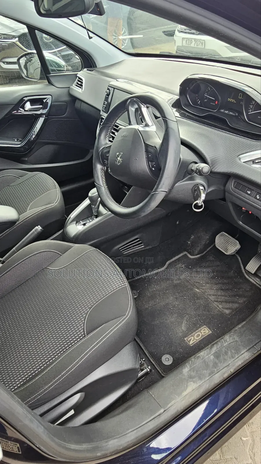 Peugeot 208 2019 Black