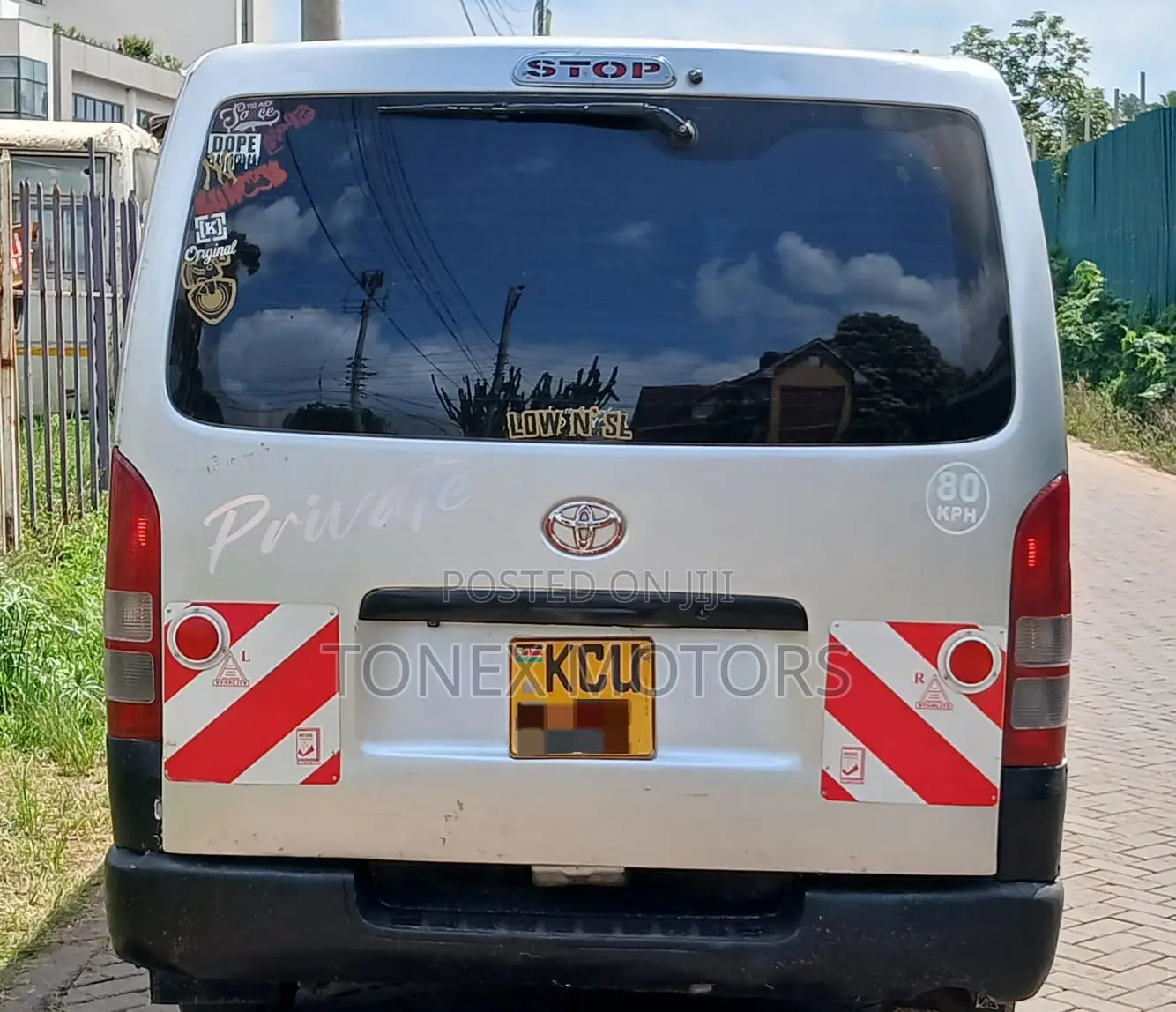 Toyota HiAce 2012 Silver