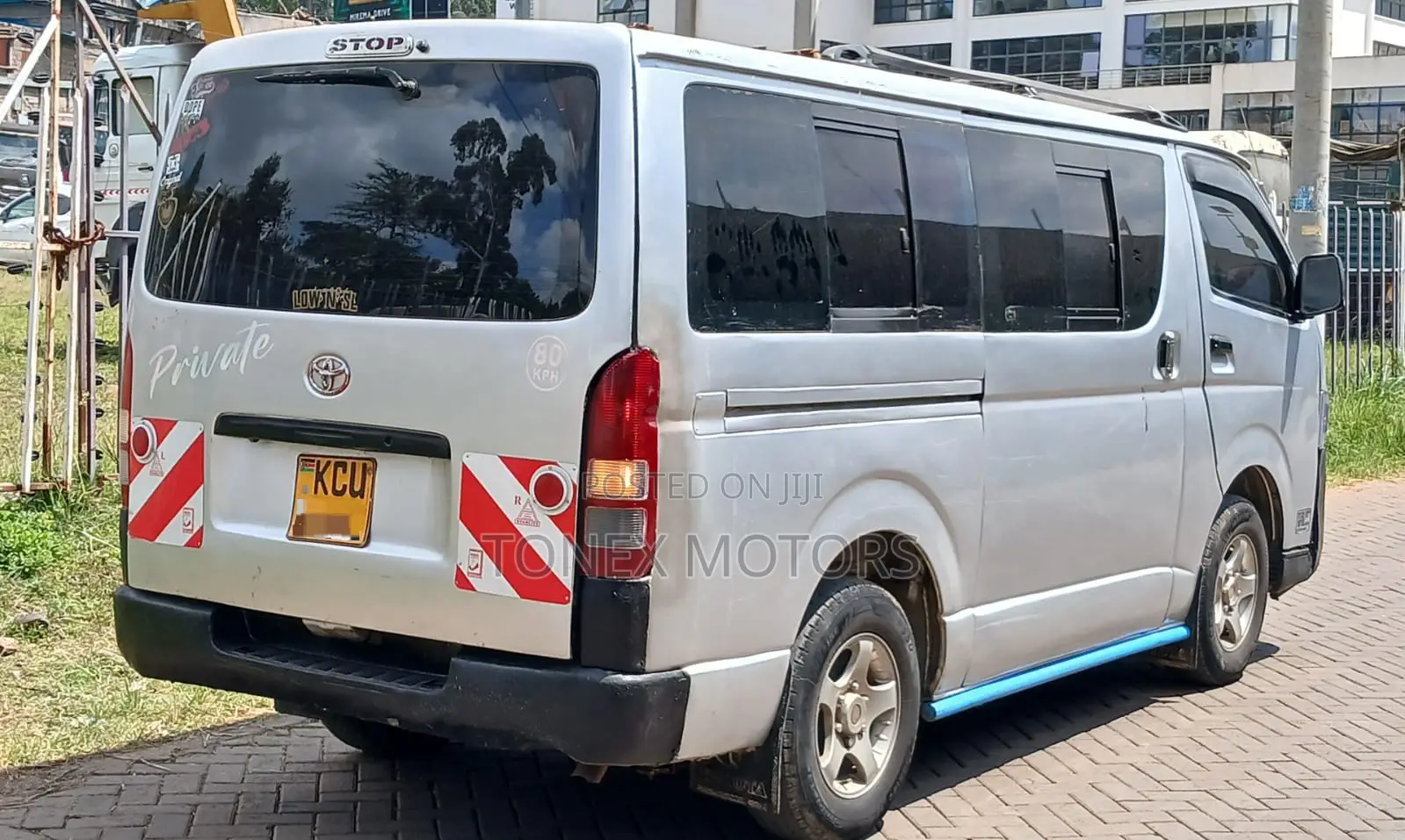 Toyota HiAce 2012 Silver
