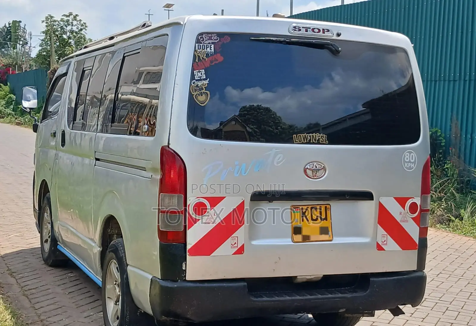 Toyota HiAce 2012 Silver
