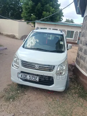 Suzuki Wagon R 660 Petrol AWD 2014 White