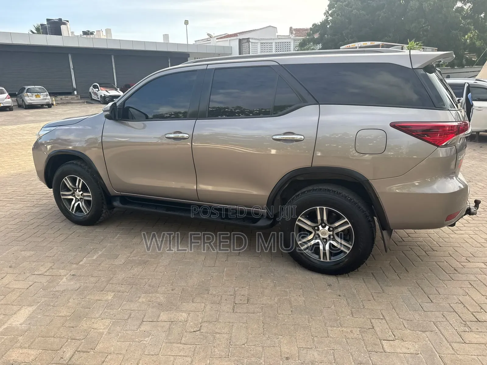 Toyota Fortuner 2019 Gold