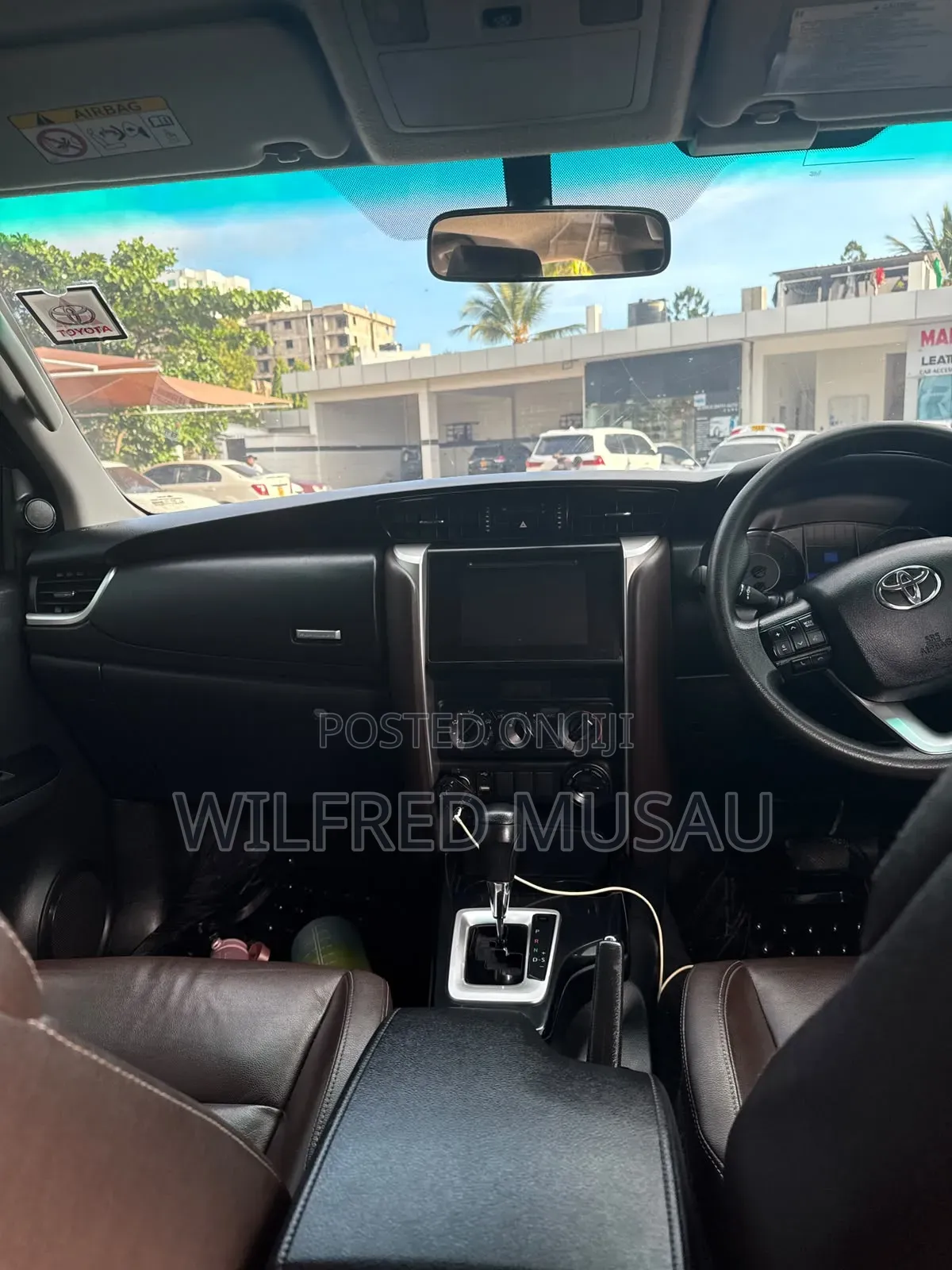 Toyota Fortuner 2019 Gold