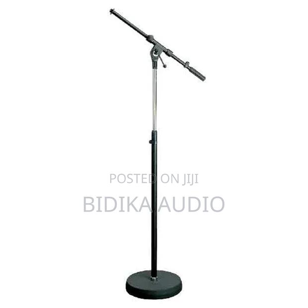 Soundking Dd085 Microphone Stand With Round Base