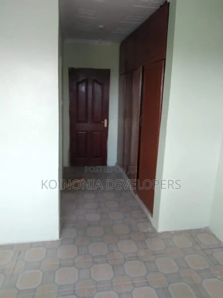 5bdrm Maisonette in Joska for rent