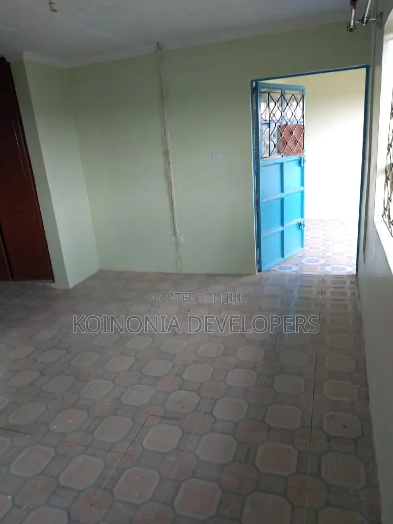 5bdrm Maisonette in Joska for rent
