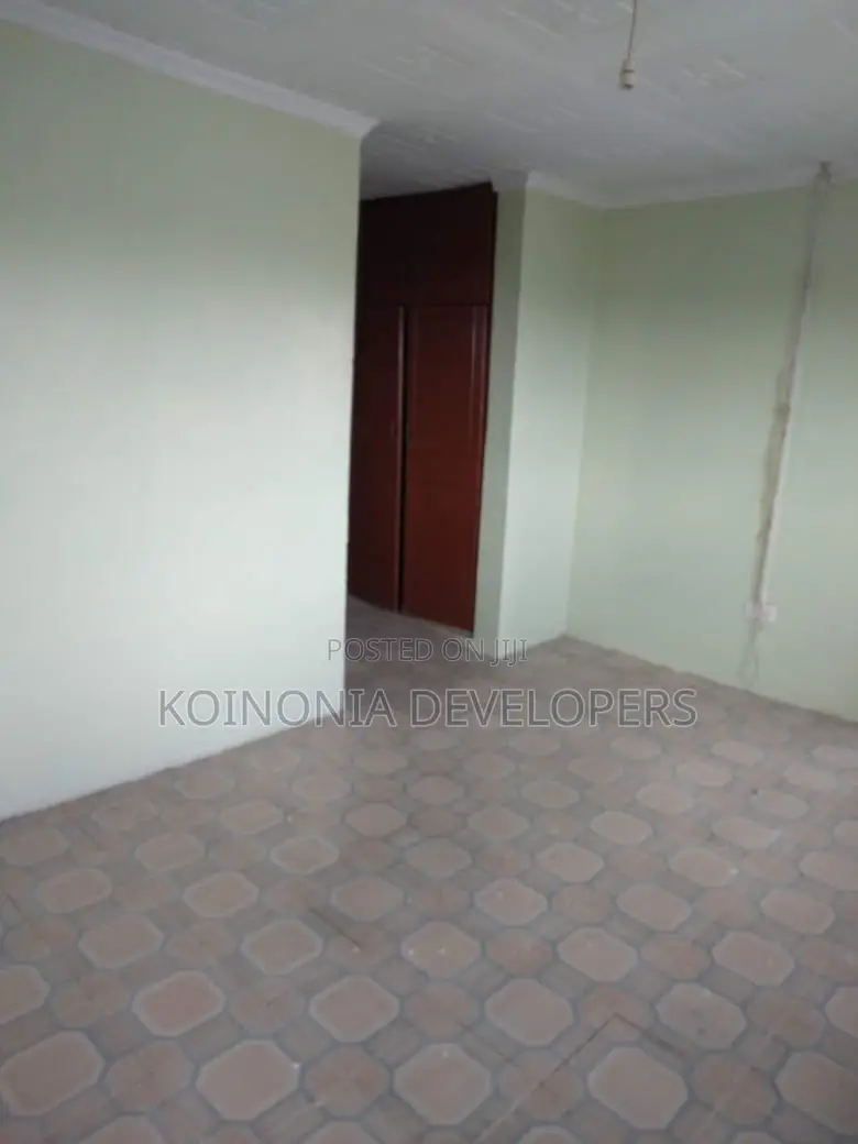 5bdrm Maisonette in Joska for rent