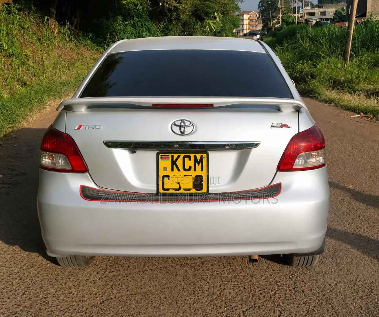 Toyota Belta 2010 Silver