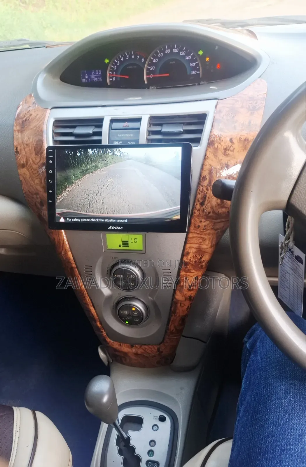 Toyota Belta 2010 Silver