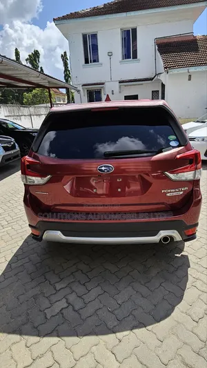 Subaru Forester Premium AWD 2020 Burgundy