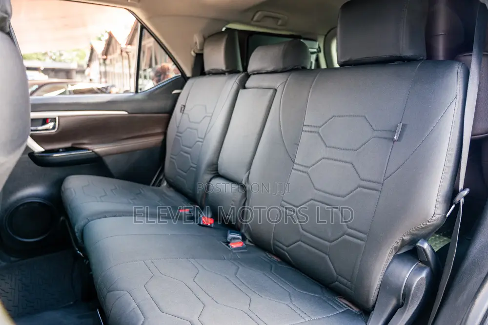 Toyota Fortuner 2019 Silver