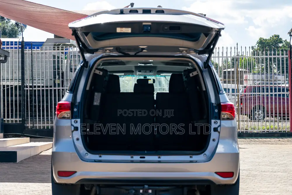 Toyota Fortuner 2019 Silver