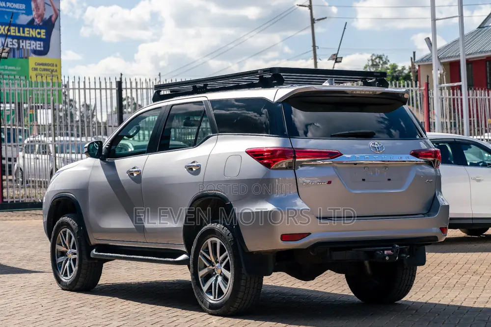 Toyota Fortuner 2019 Silver