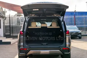 Lexus LX 600 2023 Gray