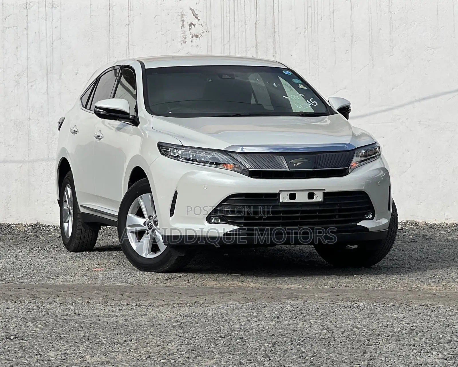 Toyota Harrier 2.0 2019 Off white