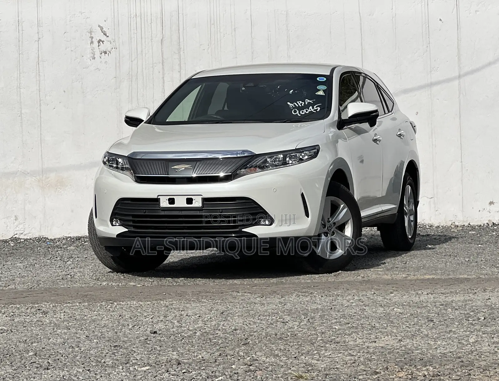 Toyota Harrier 2.0 2019 Off white