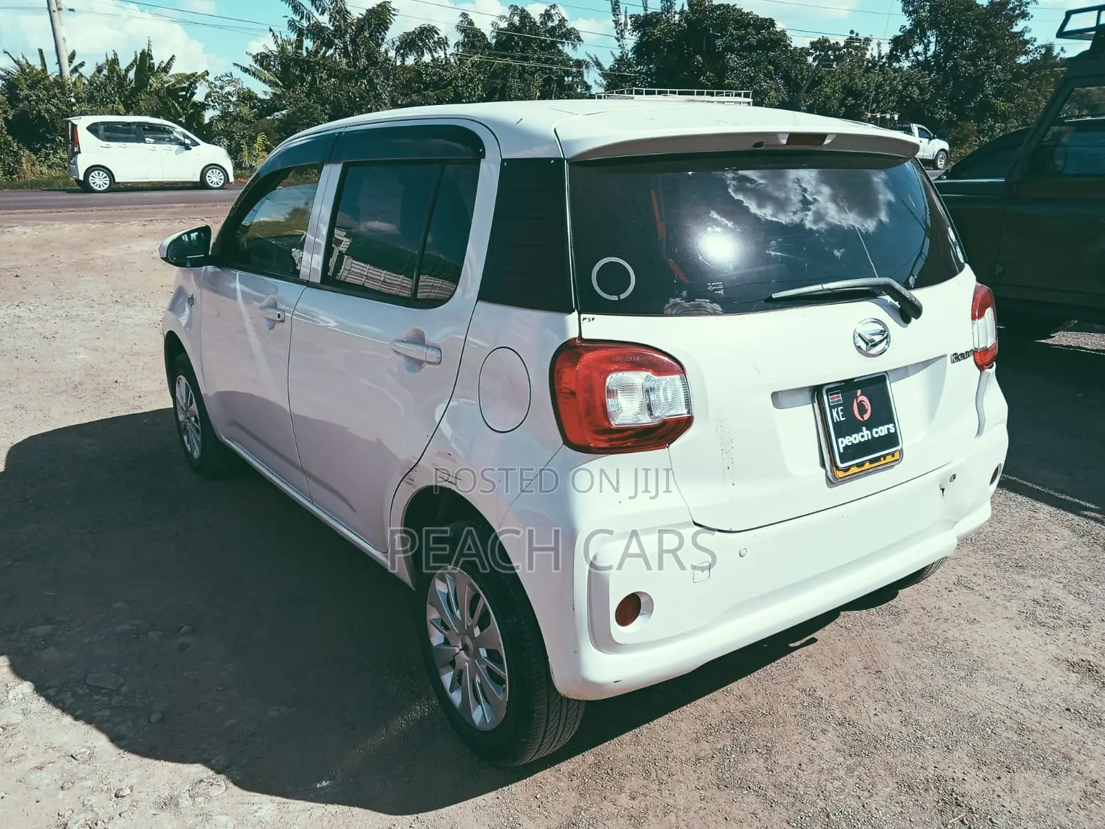 Daihatsu Boon 2018 White