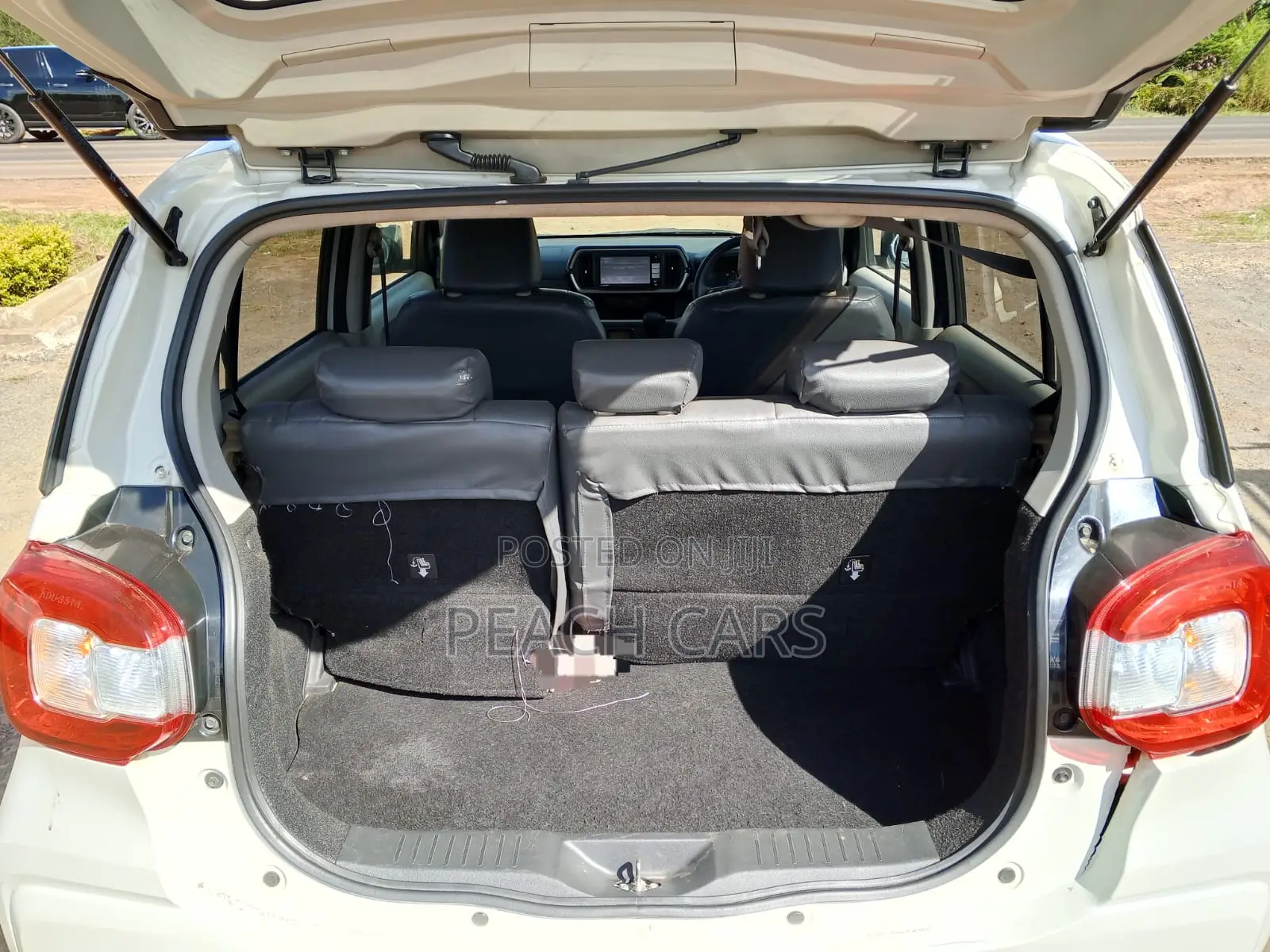 Daihatsu Boon 2018 White