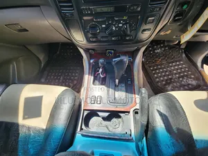 Toyota Land Cruiser 2000 Black