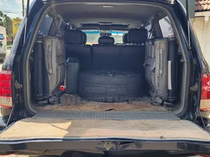 Toyota Land Cruiser 2000 Black
