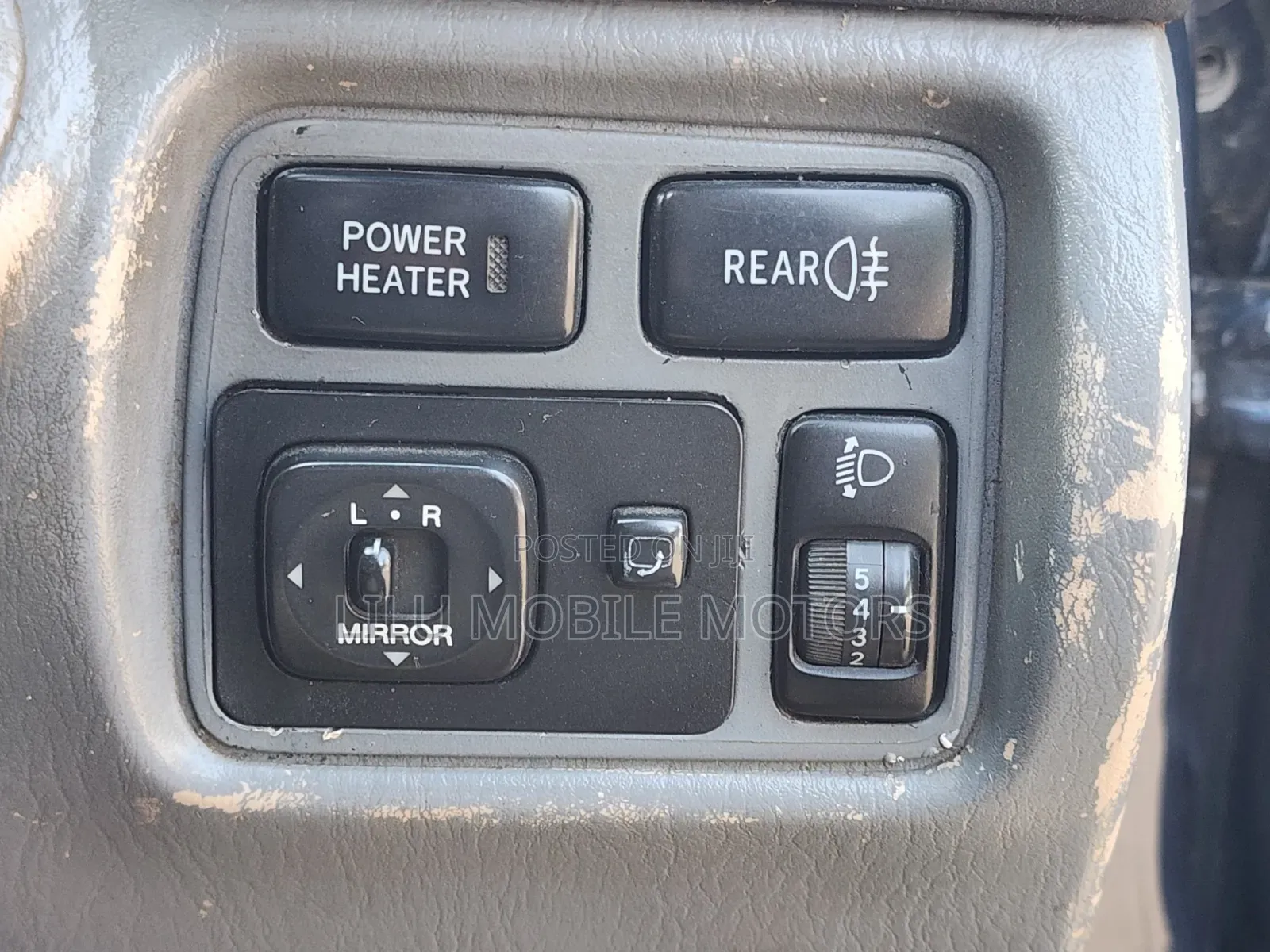 Toyota Land Cruiser 2000 Black