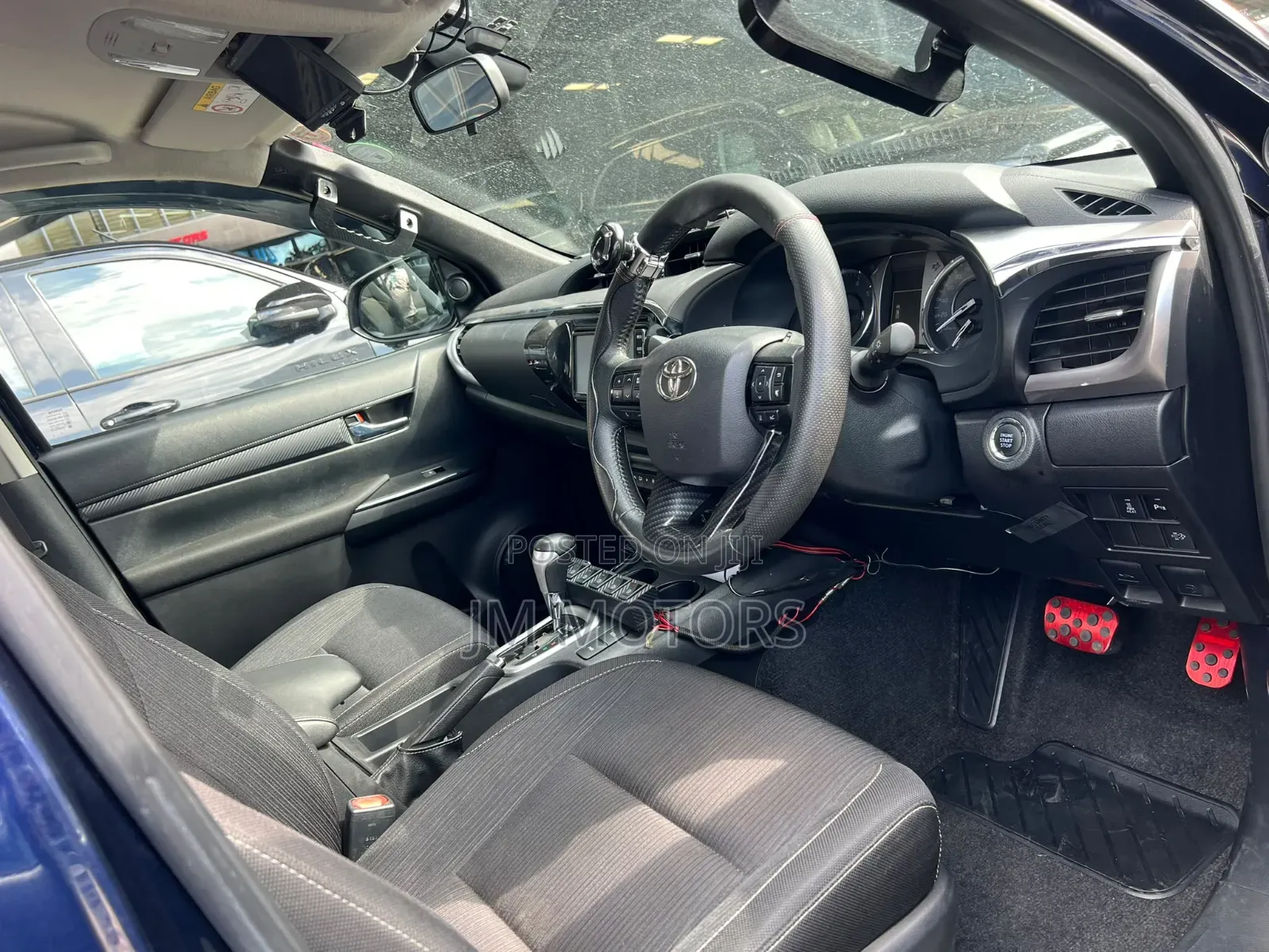 Toyota Hilux 2019 Matt Black