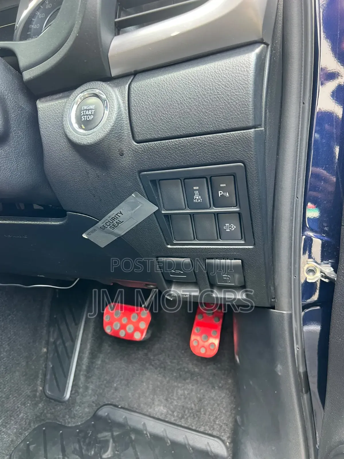 Toyota Hilux 2019 Matt Black