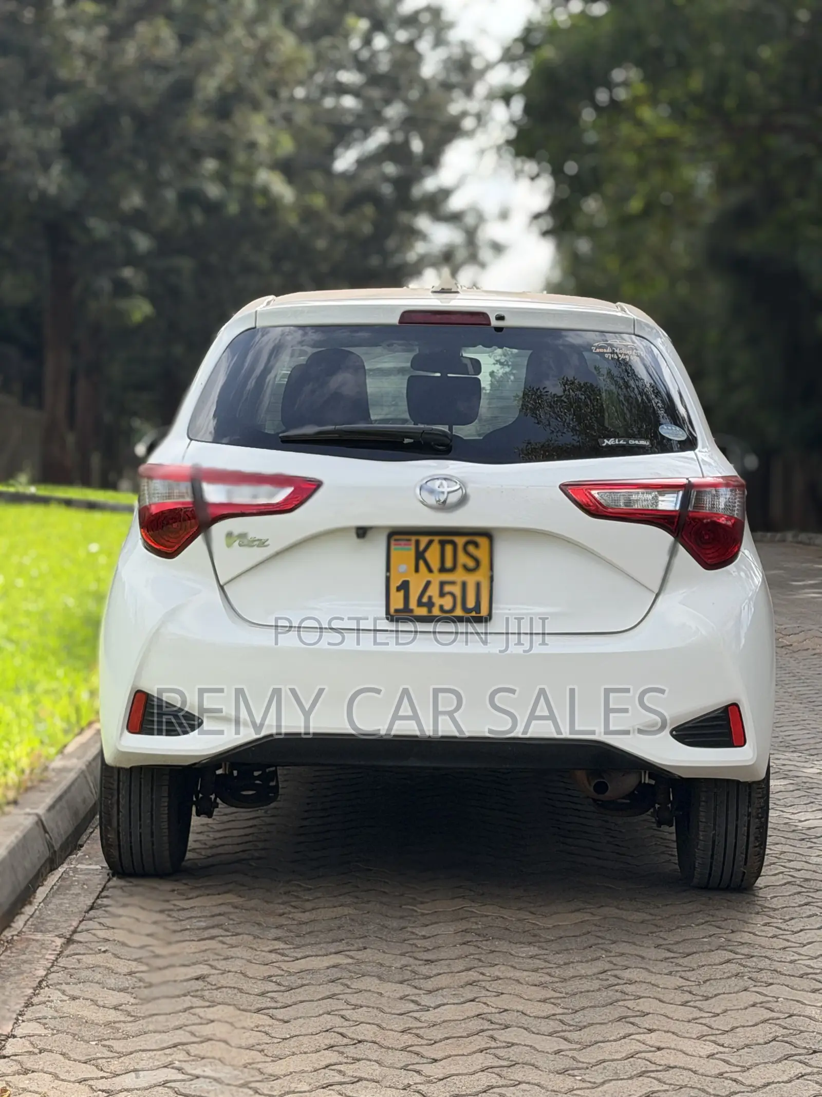 Toyota Vitz 2018 White
