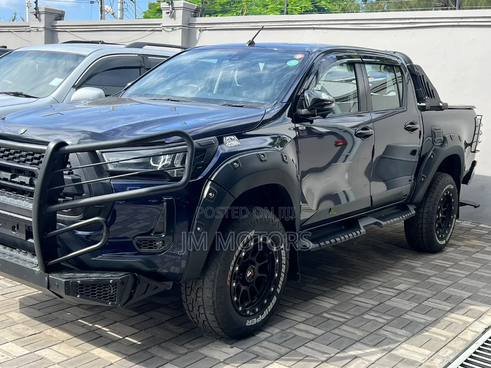 Toyota Hilux 2019 Matt Black