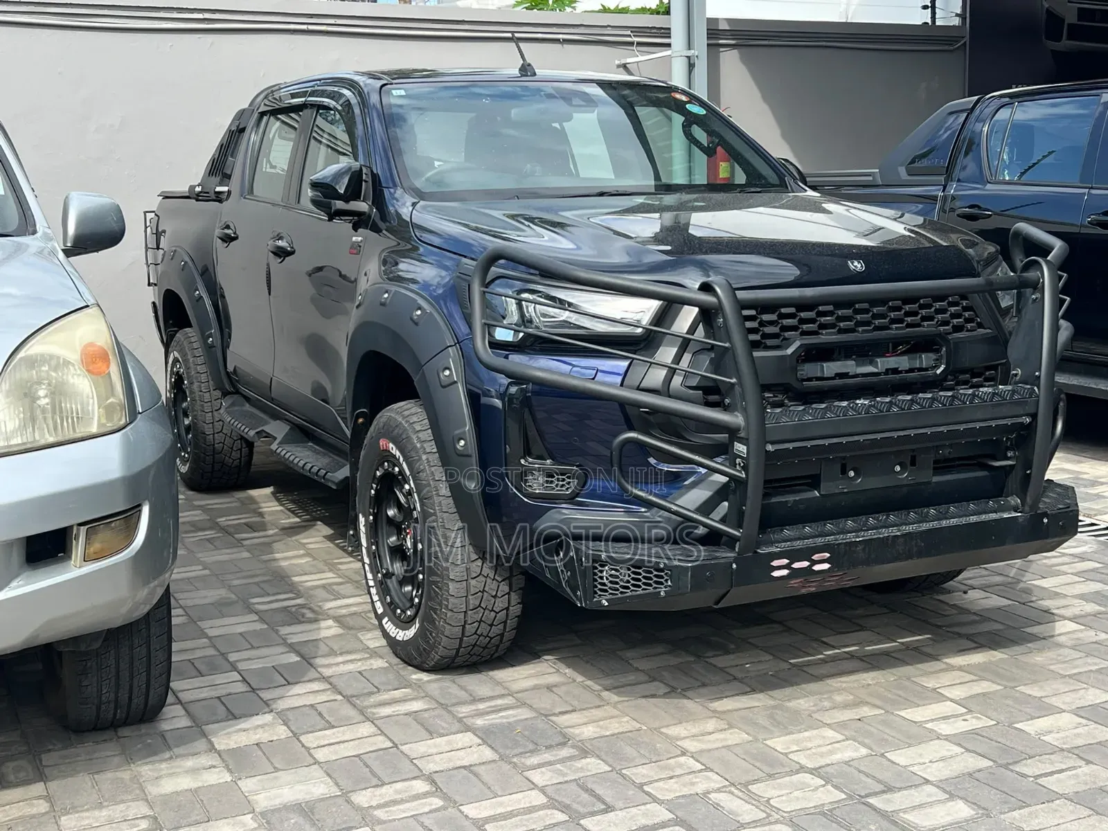 Toyota Hilux 2019 Matt Black