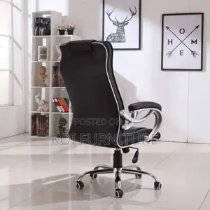 Office Chair: Commanding Directors Office Swivel Chair