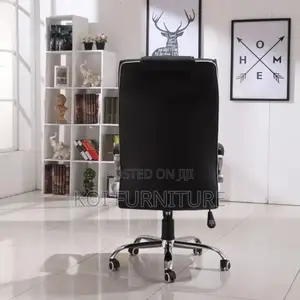 Office Chair: Commanding Directors Office Swivel Chair