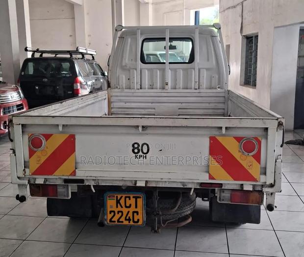 Mazda Bongo Pick Up - thumbnail 3