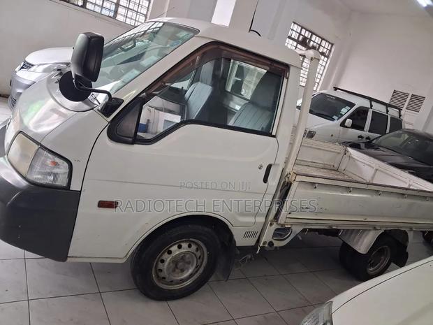 Mazda Bongo Pick Up - thumbnail 5
