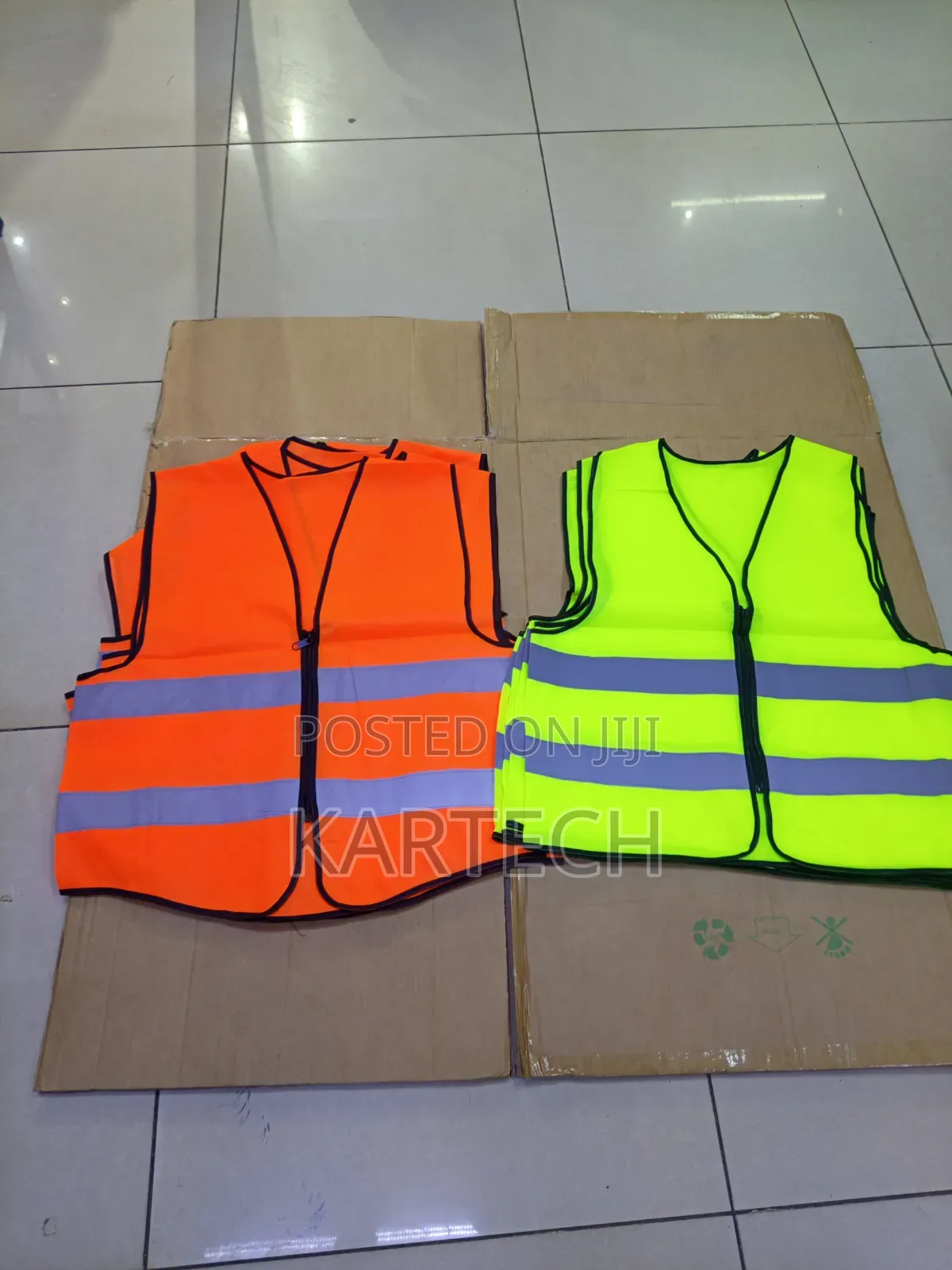 Luminous Green Reflector With Zip