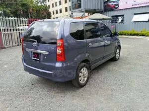 Toyota Avanza 2011 Blue