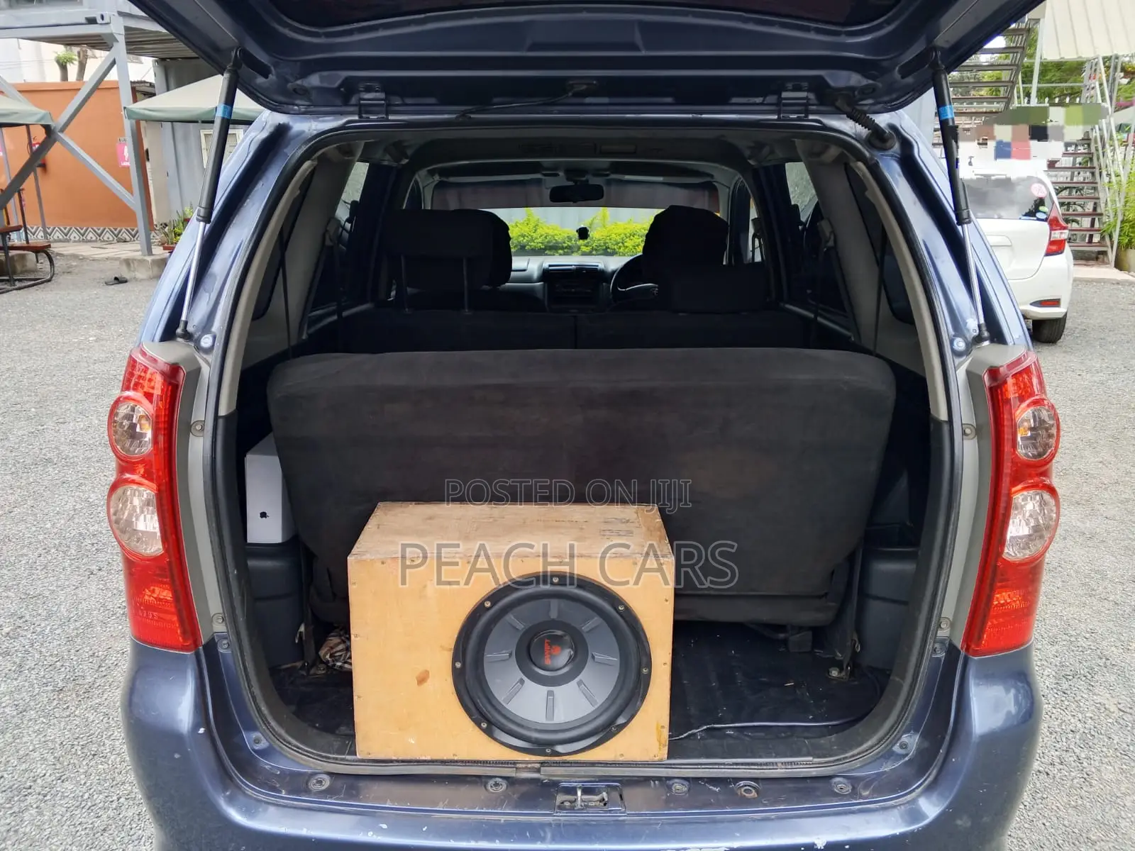 Toyota Avanza 2011 Blue