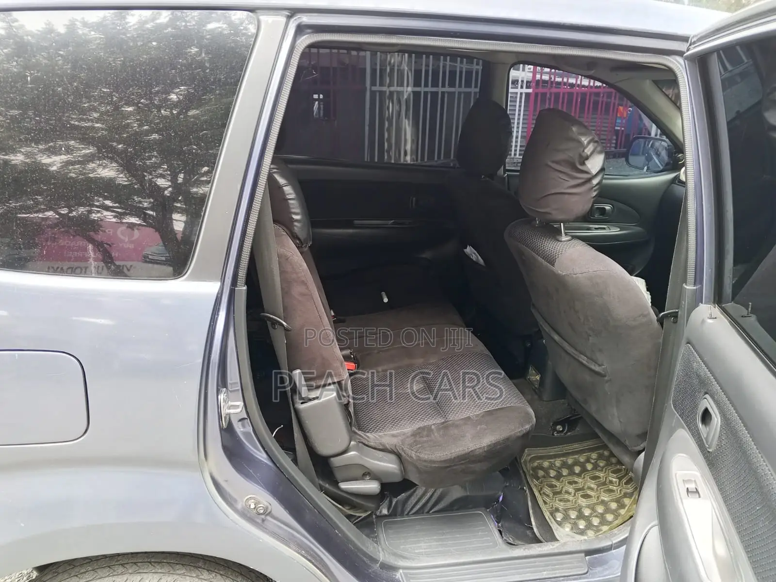 Toyota Avanza 2011 Blue