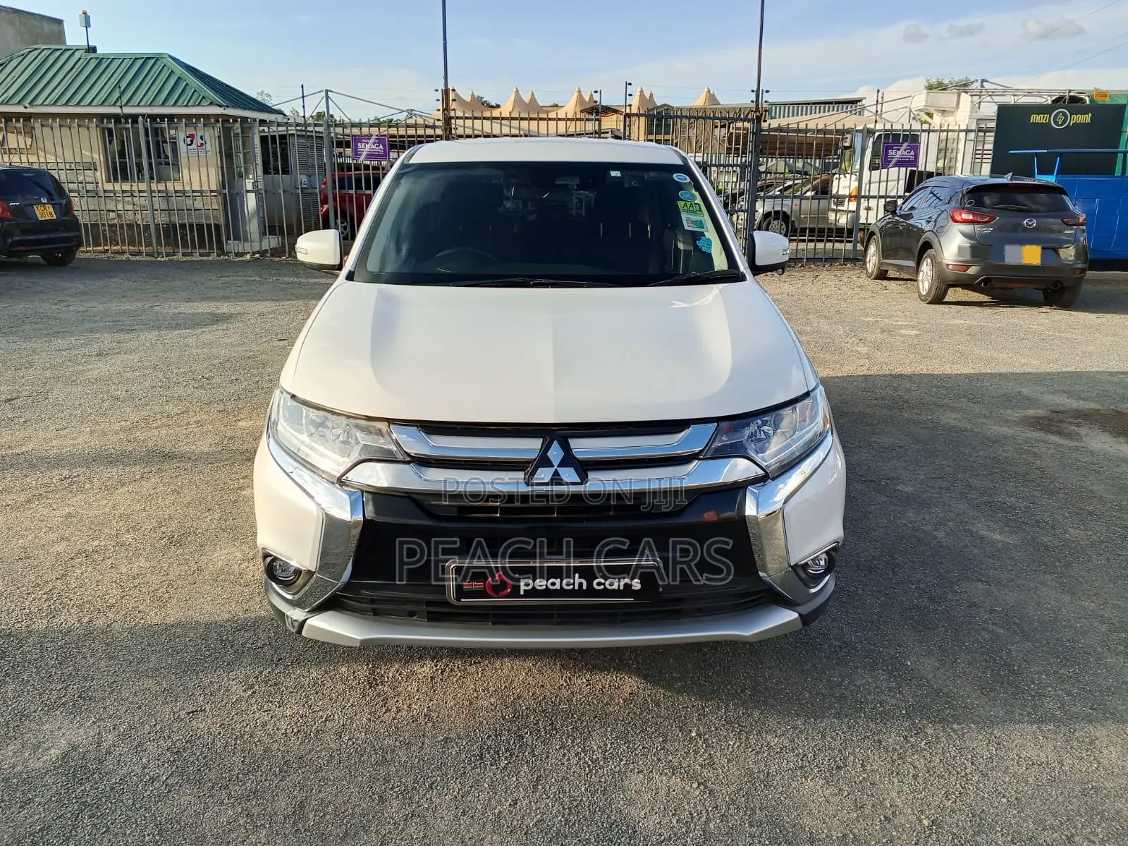 Mitsubishi Outlander 2018 White