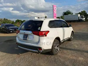 Mitsubishi Outlander 2018 White