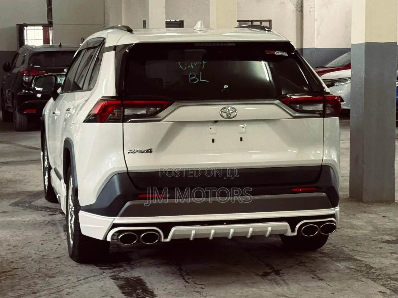 Toyota RAV4 2021 Off white