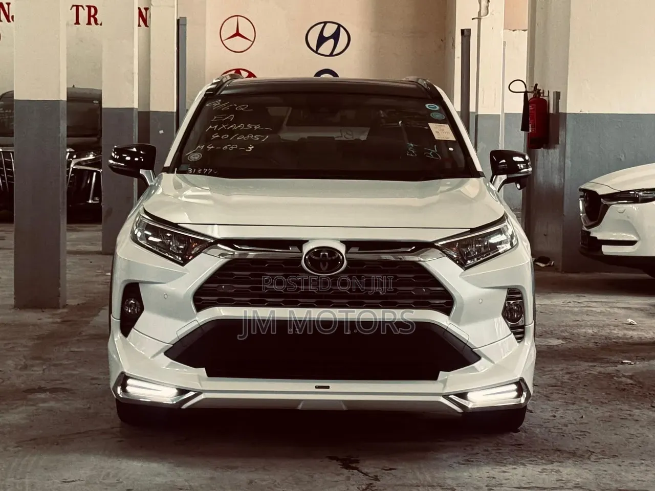 Toyota RAV4 2021 Off white