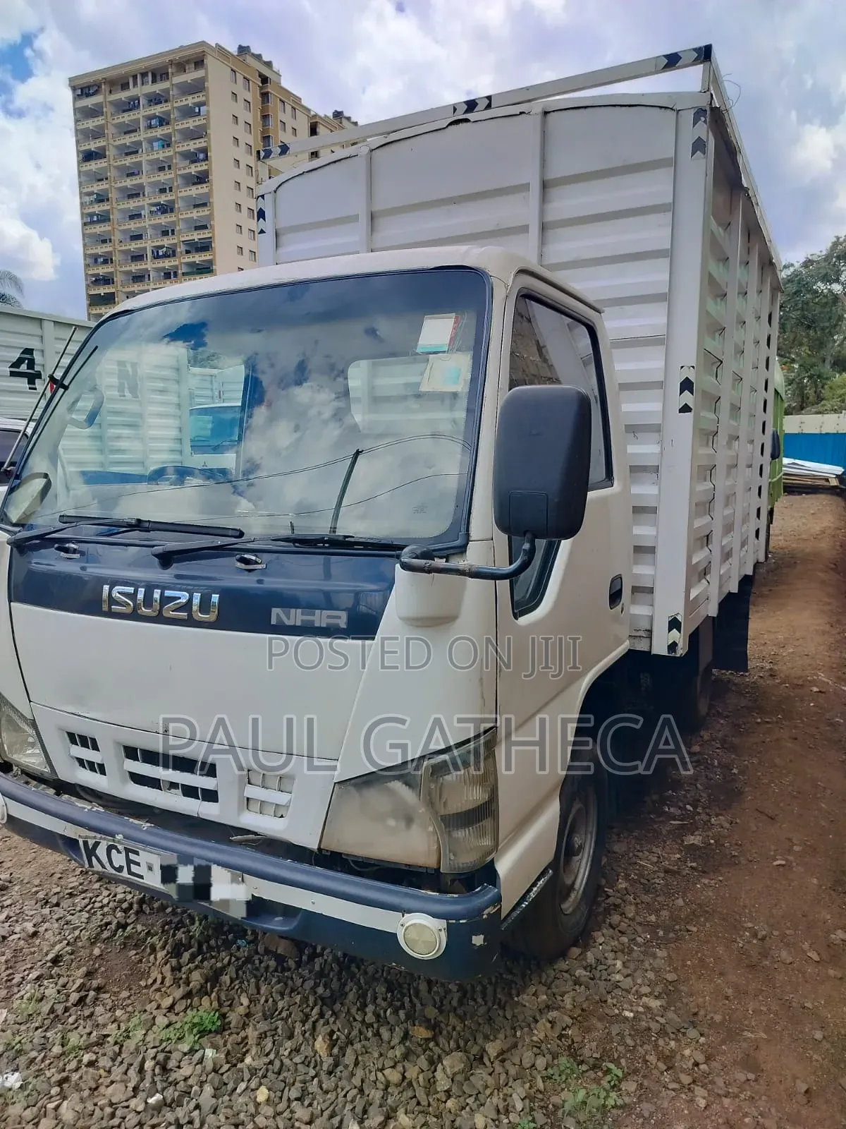Isuzu NHR 2015
